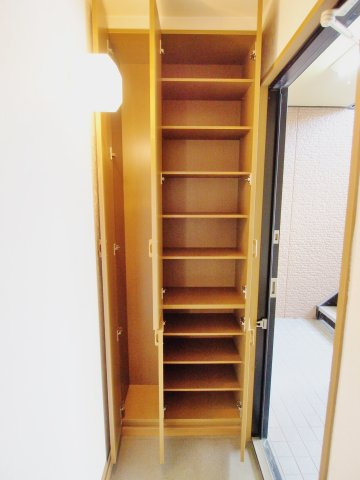 ハイカムール入川の玄関