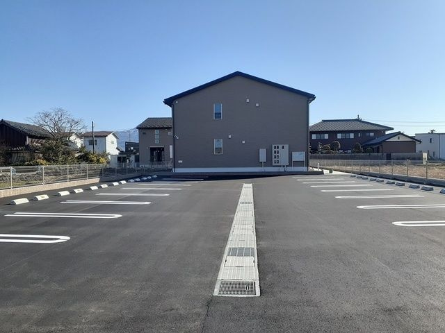 ひふみのよの駐車場