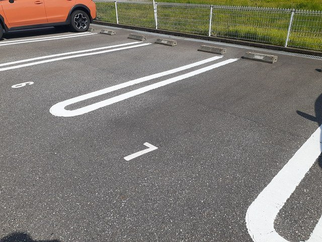 ベルフレ－シュ　Ｂの駐車場