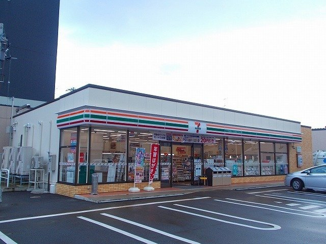 ベルフレ－シュ　Ｂの周辺|セブンイレブンまで350m