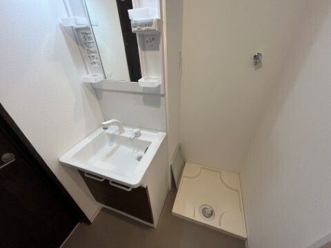 ジーメゾン春日部栄町の洗面所