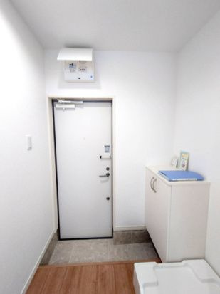 サクラテラス富士見の玄関