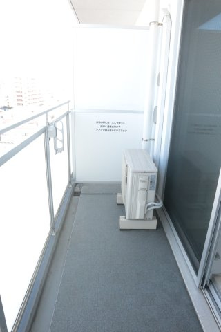 【バルコニー】 | オーキッドレジデンス船橋本町 | お洋服もしっかりかわきます