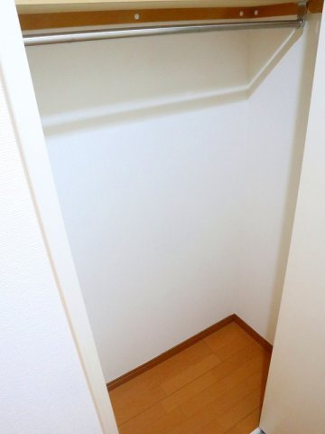 【収納】 | リブリ・ソラーレ | お洋服もたくさんしまえますよ