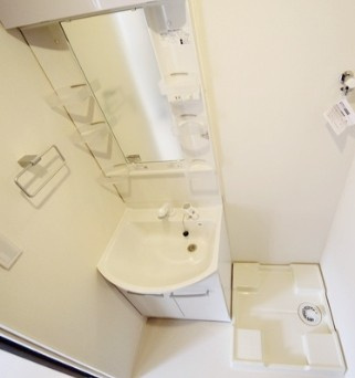 Ｓｃｈｕｅｔｔの独立洗面台|※別部屋参考写真