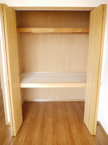 カサ　フェリスＡ棟の収納|大きなものも収納できそうです