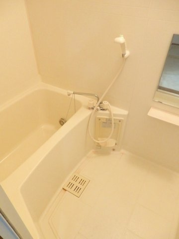 グリーンパレスＢの浴室|ゆったり過ごせるお風呂です