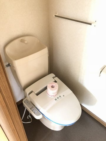 リヴ・さかえのトイレ|清潔感のあるトイレです