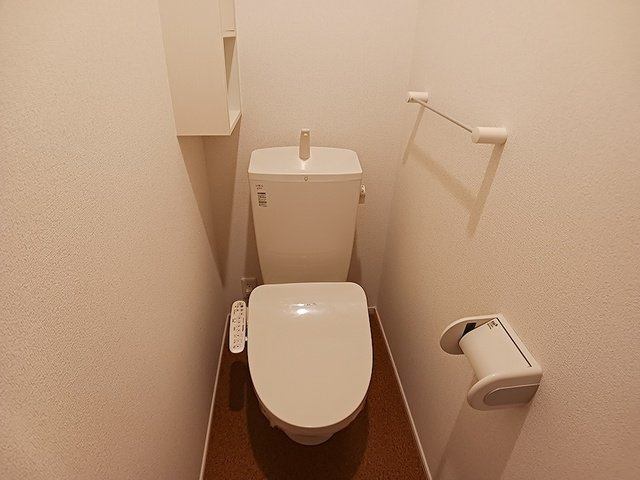 アイリスＥのトイレ|落ち着いたトイレです