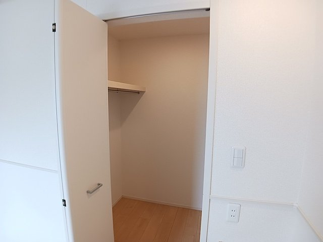 アイリスＥの洗面所|忙しい朝には欠かせない洗面所です