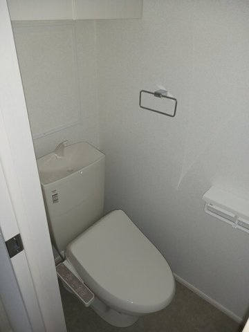 レーヴ旭Ⅱのトイレ|落ち着いた色調のトイレです