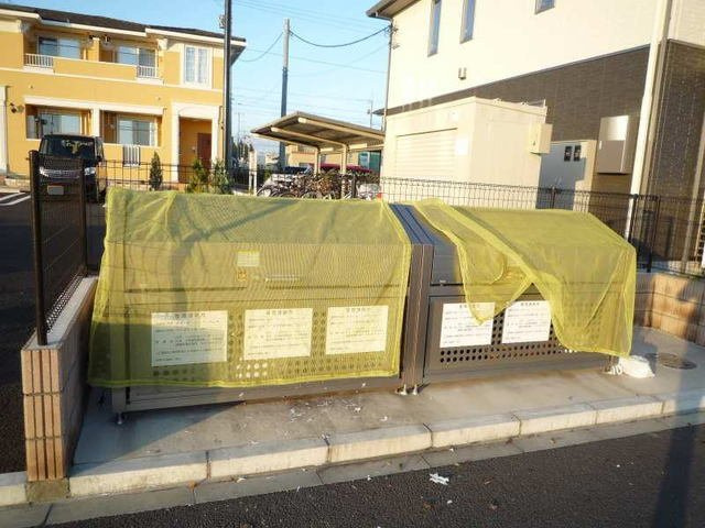 ボヌール・シュプレーム　Ｄの駐車場|駐車場があるので、車を買う予定の方も安心です