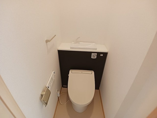 アルカディア　Ⅳのトイレ|コンパクトで使いやすいトイレです