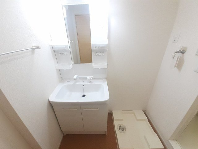マホロバ　Ａの内装|明るい室内です