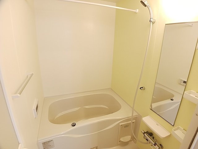ホロムアＢの浴室|日々の疲れを癒すお風呂付です