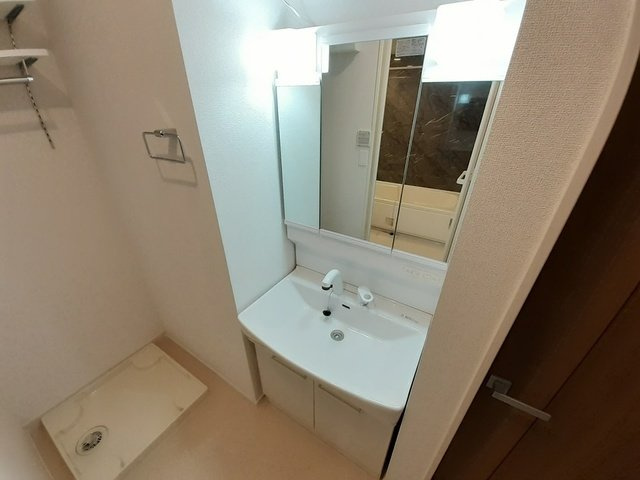 フランアンジュ　Ⅵの洗面所|忙しい朝には欠かせない洗面所です