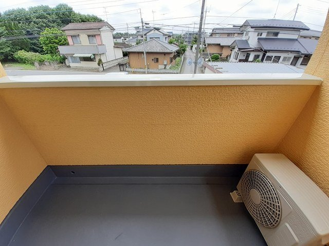 雅のバルコニー|外からの目が気にならないバルコニーで洗濯物が干せます