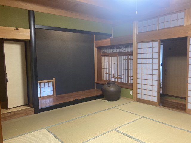 栃原　戸建ての和室|落ち着いた雰囲気の和室付きです