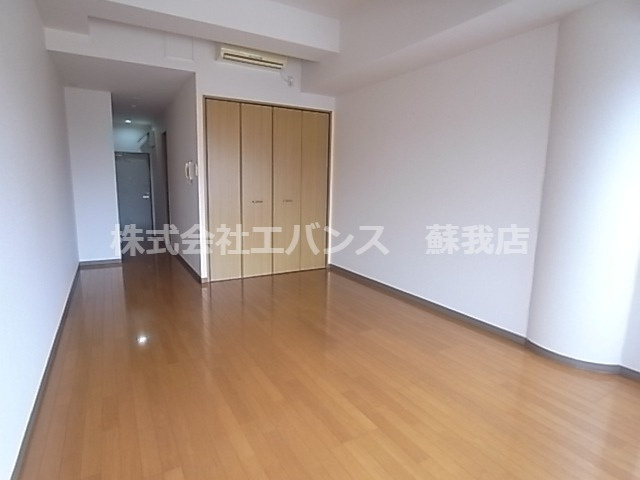 【寝室】 | プリマヴェーラ問屋町 | 落ち着いた色調の寝室です