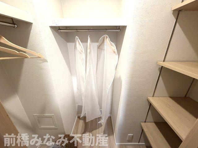 【中古マンション】高崎市並榎町　ホーユウパレス　512号室の収納|専用の収納スペースです