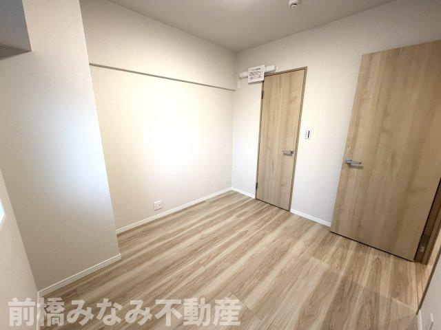 【中古マンション】高崎市並榎町　ホーユウパレス　512号室の洋室|明るい洋室です