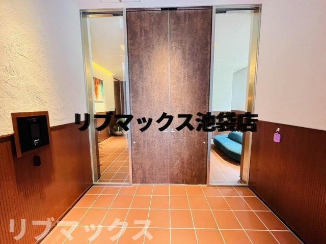 【エントランス】パークアクシス池袋イースト