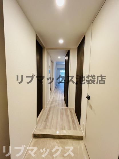 【玄関】パークアクシス池袋イースト