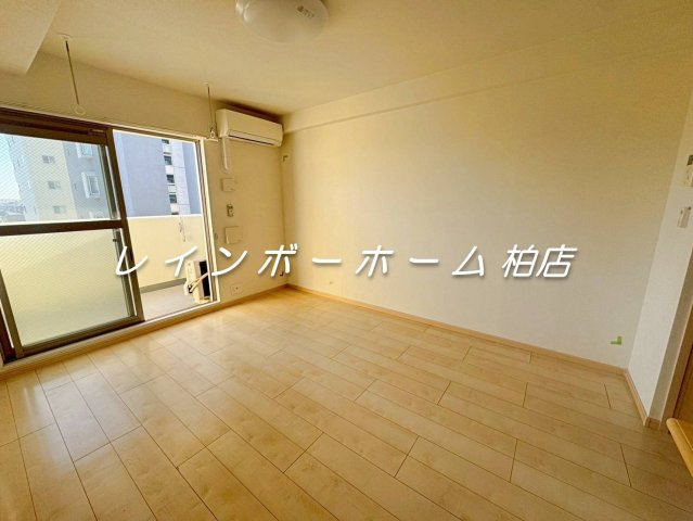 【仲介手数料：50％OFF】対象物件！の居間・リビング