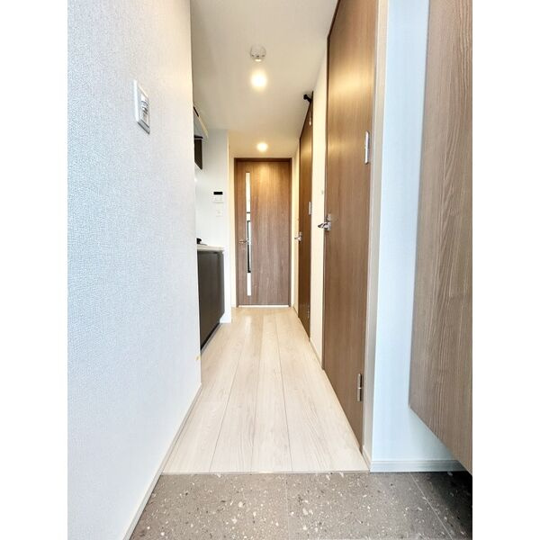S-RESIDENCE志賀本通dearlyの玄関
