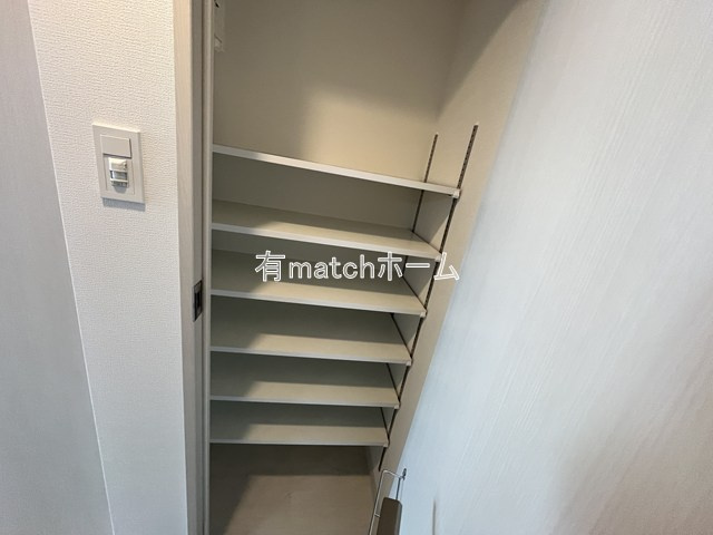エスリード大阪イーストエッジの収納