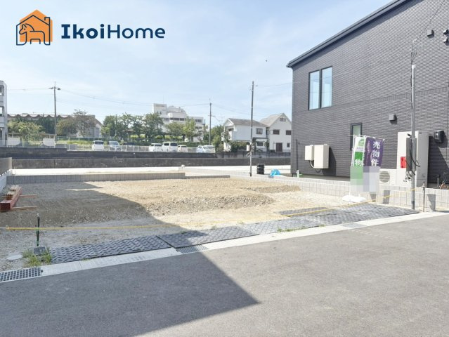 明石市大久保町江井島第4　2号棟　新築戸建の駐車場|～ご見学に関して～平日や夜間でもご案内可能。決まったお時間で身動きが取れない方も臨機応変に対応します