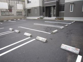 【駐車場】 | ルークス花園 | 駐車場完備です