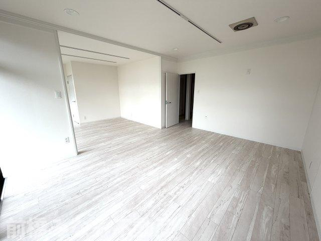 【中古】高崎市江木町　６LDK＋Sの居間・リビング|リビングです