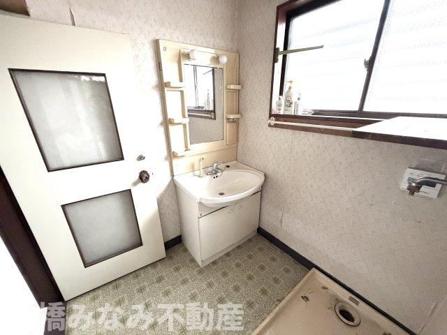 【中古】高崎市江木町　６LDK＋Sの独立洗面台|リフォームのご相談も『前橋みなみ不動産』へお任せください！