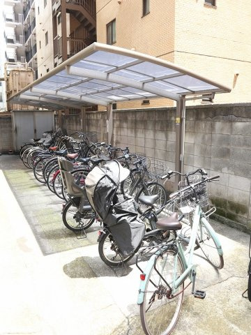 【その他共用部分】 | グランド・ルー | 敷地内自転車置き場です