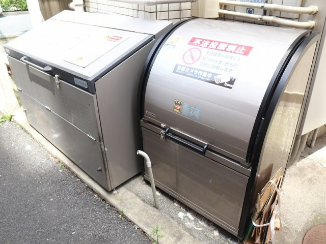 【その他共用部分】 | グランド・ルー | 敷地内ごみ置き場です