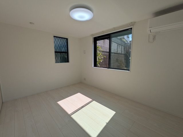 ＮＥＳＴ市ヶ尾の洋室