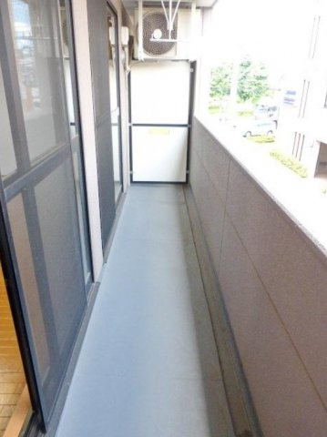 稲城市矢野口の賃貸マンションのバルコニー