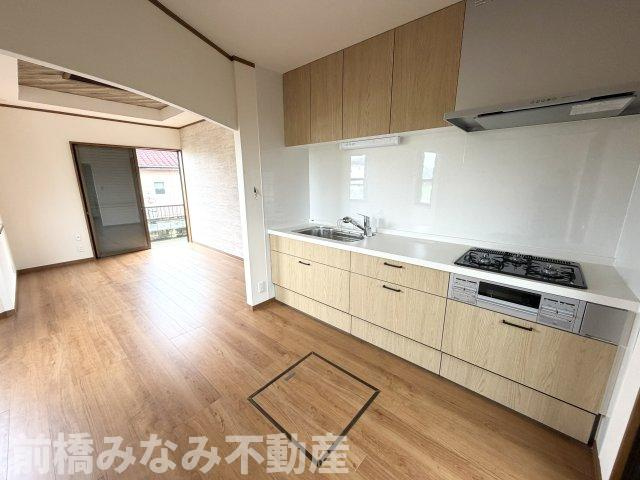 【中古】前橋市横沢町　４LDKのキッチン|コンパクトなキッチンで掃除もラクラク