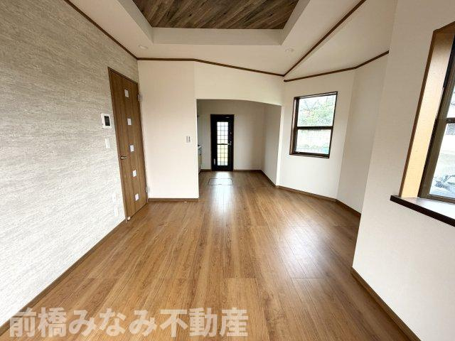 【中古】前橋市横沢町　４LDKの居間・リビング|ゆったり過ごせるリビングです