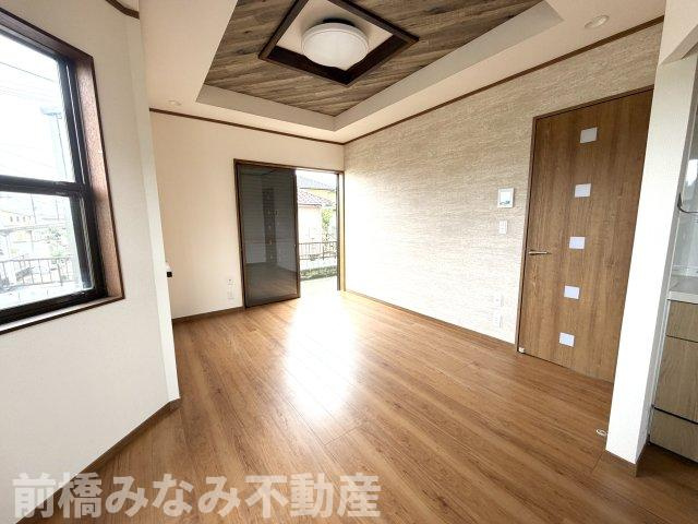【中古】前橋市横沢町　４LDKの居間・リビング|使いやすい居間です