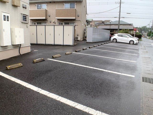 【駐車場】 | メゾン医大前桜 Ａ | 駐車場