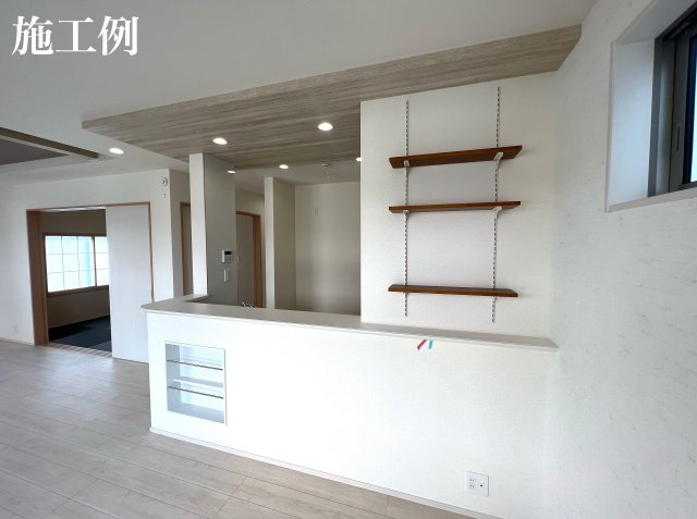 【居間・リビング】 | 小田原市小八幡1丁目　新築戸建て　全3棟　全棟ルーフバルコニー