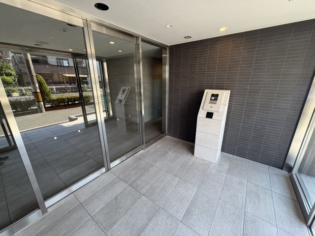 ☆リベール明石西新町☆のエントランス