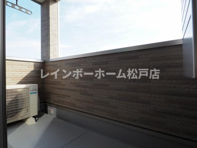 エルヴィータⅡ【非対面対応】接客・申込・契約オンライン！LINE×相談可！のバルコニー|暖かな日差しのふりそそぐバルコニー