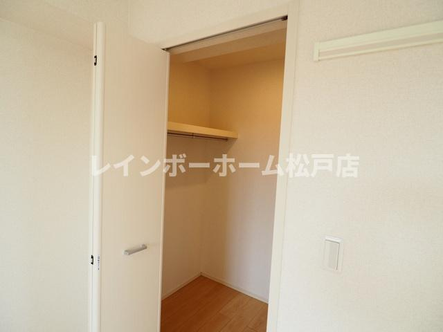 エルヴィータⅡ【非対面対応】接客・申込・契約オンライン！LINE×相談可！の収納|大きなスペースがあり、収納には困りません