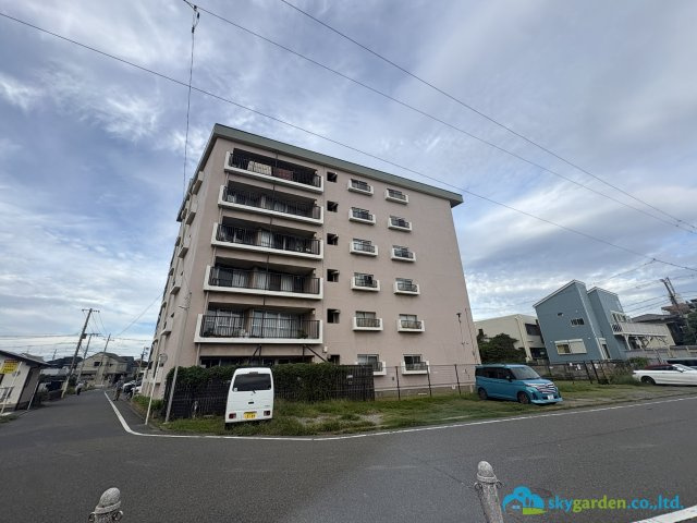 鵠沼スカイマンションの外観|きれいな外観です
