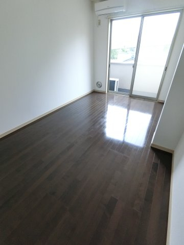 グランキャッスルの洋室