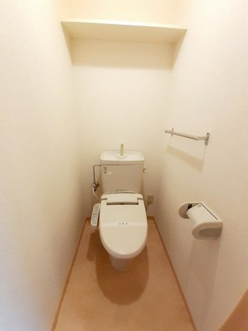 【トイレ】 | クレッシェンドＷＡＫＯＵ | ゆったりとした空間のトイレです
