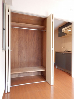 【収納】 | ※写真は同物件内、別のお部屋の様子です